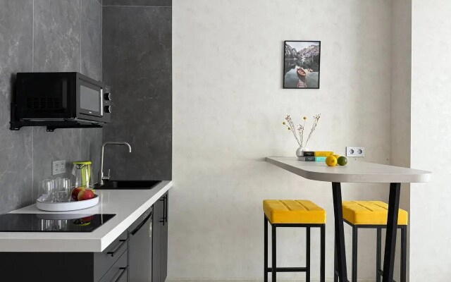 Апартаменты Prim Rooms Aura Yellow Splash