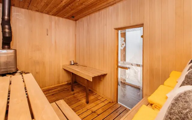 Aprelskie Tezisy Guest House