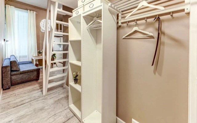 Апартаменты SweetHome на Мойке 40