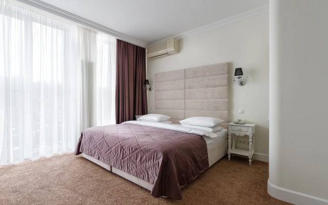 Загородный отель ЯР Hotel&SPA