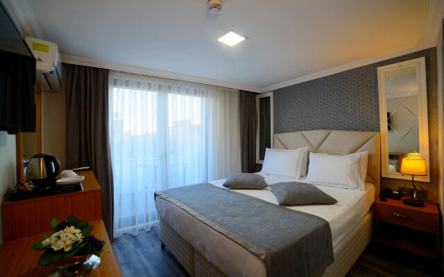 Отель Almina Inn