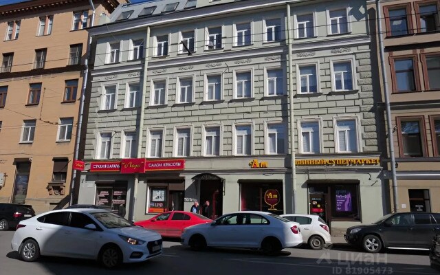 Квартира студия недалеко от Авроры