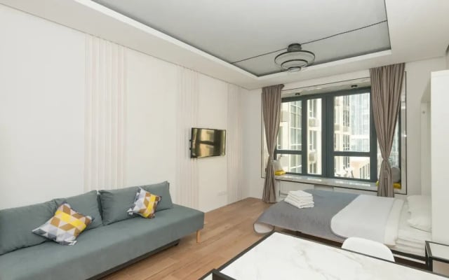 Апартаменты #2 Black studio for 2+2 by Lo Apartments
