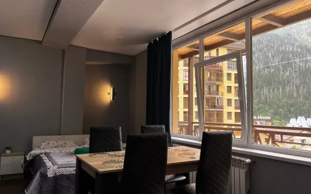 Апартаменты в центре Домбая