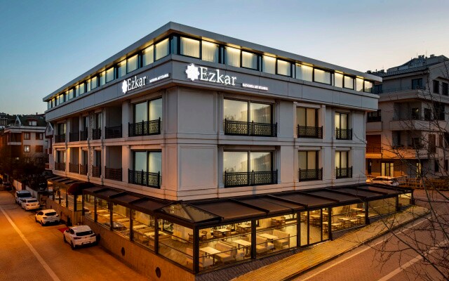 Ezkar Bathonea Art Istanbul Hotel