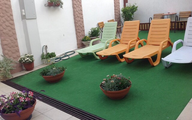 Glitsiniya Guest House