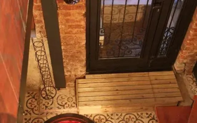Corner Hot Hotel
