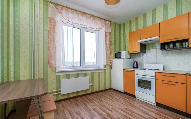 Квартира рядом с Мнтк им. Федорова и Ск Заря