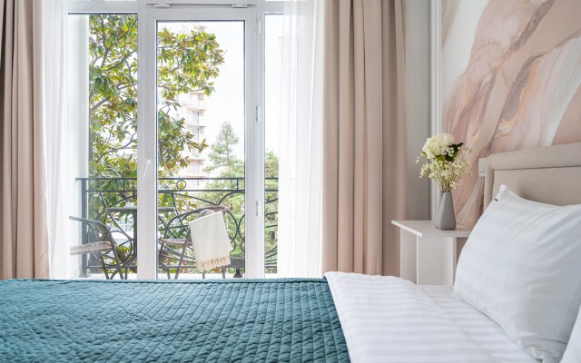 Апартаменты RED APARTMENTS Покровский Парк Орхидея