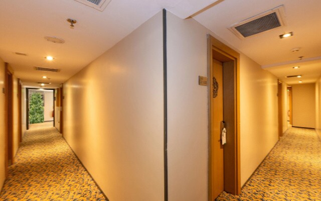 Pera Tulip Hotel