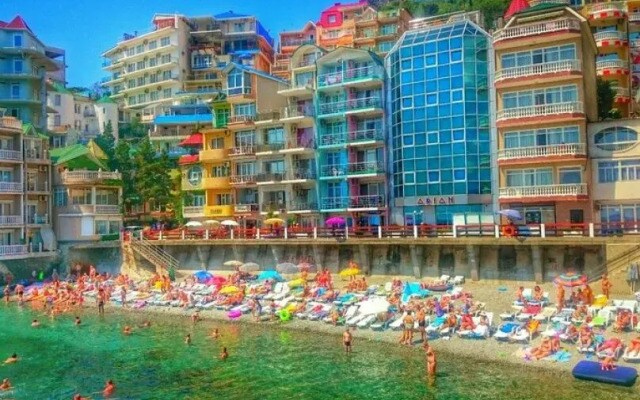 Жилое помещение Алустон