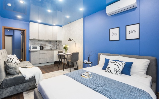Квартира SleepNsk Яркая студия около Аквапарка