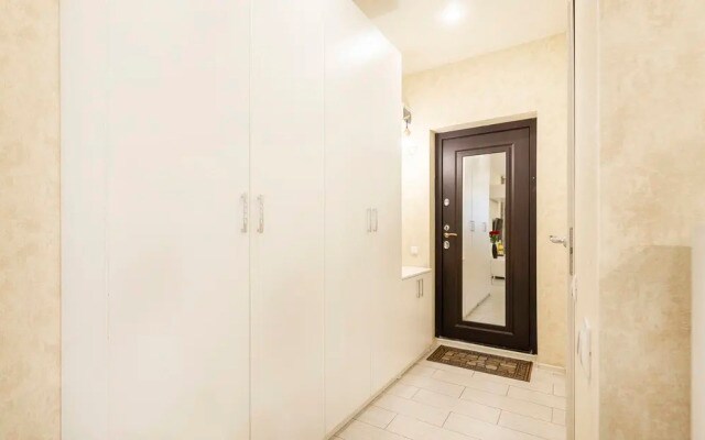 Апартаменты Prince Apartments на ПроспектеСтроителей 18 (186)