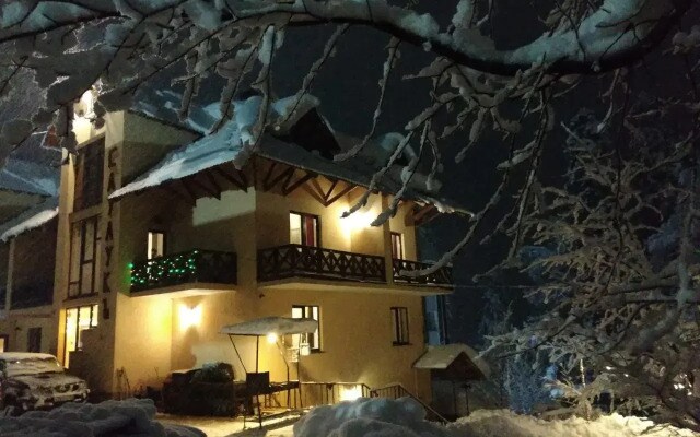 Sauluk Hotel