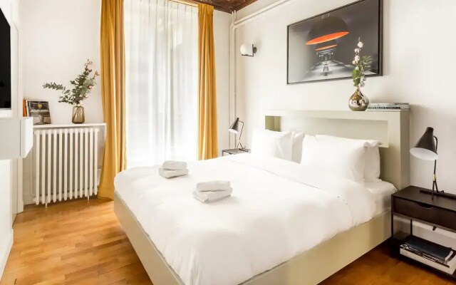 Petit Home Apartments