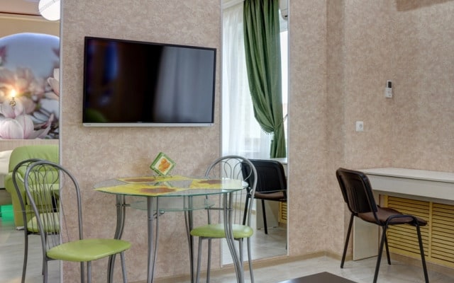 Апартаменты InnHome Green Studio на площади МОПРа