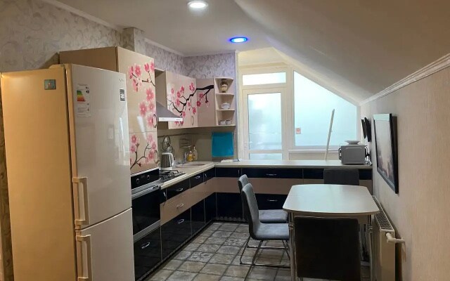 Квартира с бассейном и зоной барбекю
