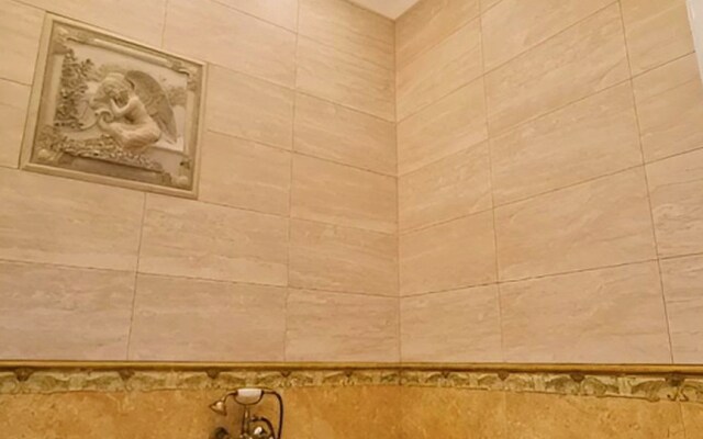 Квартира Royal Apartment на Крымской 22 Четырехкомнатные