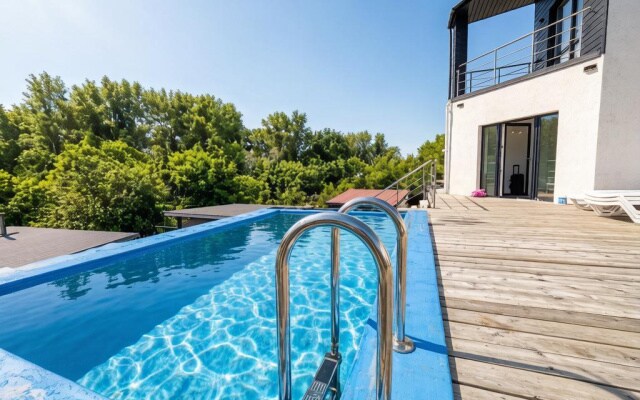 Частный дом Лев RentPlaza