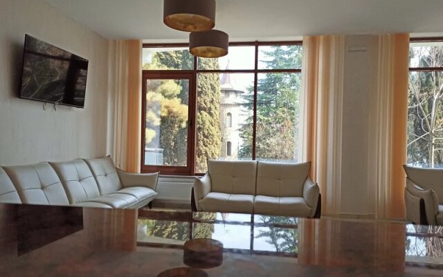 Отель PARK HOTEL ALUSTON