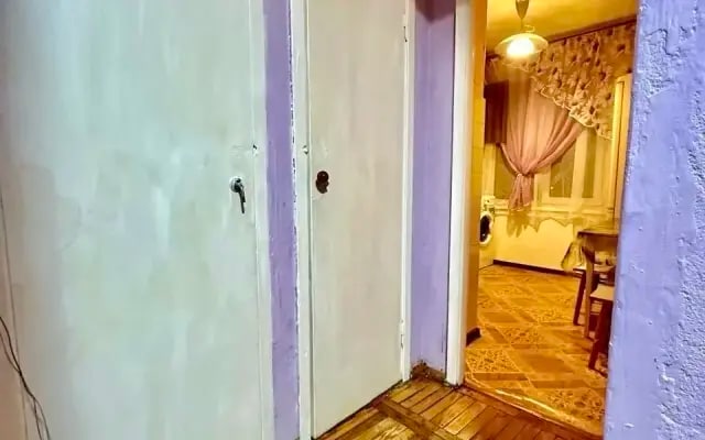 Квартира Трехкомнатная Молодёжная 12