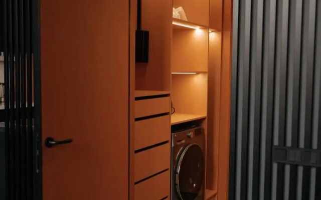 Апартаменты Four Rooms Нуар 324