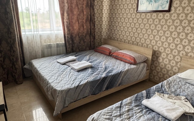Отель Гостиничный комплекс Империя
