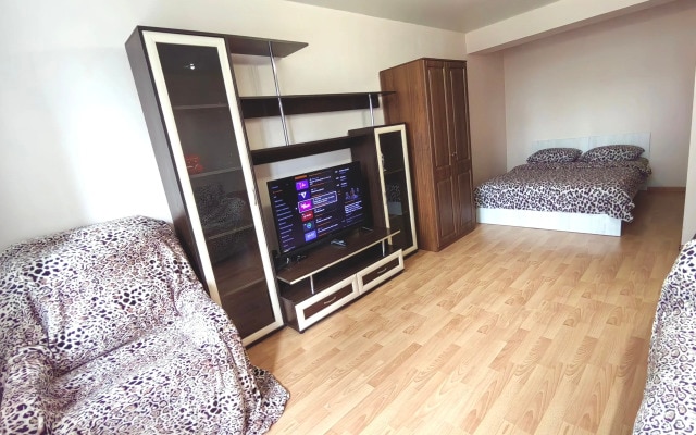 Квартира на Змеиногорском Тракте 104М/5