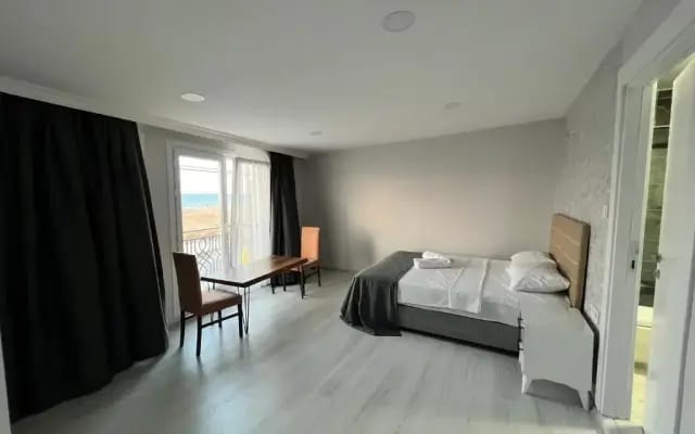 Отель Airport Black Sea Hotel & Restaurant