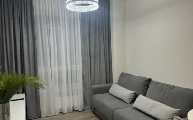 Квартира у метро Озёрная
