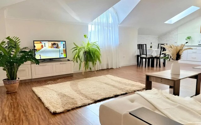 Апартаменты Apartment on the Beach