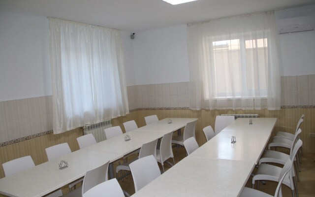 Hostel Home
