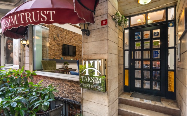 Отель Taksim Trust