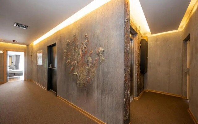 Continental Airport Hotel