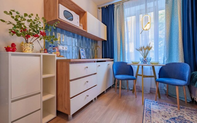 Квартира Студия 20м² в центре города в русском стиле