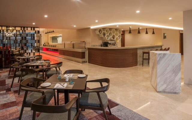 The Superior Living Batisehir