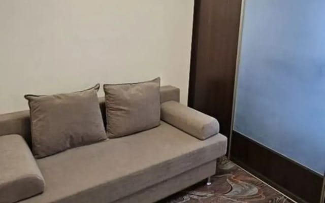 Квартира В Микрорайоне Царский 8