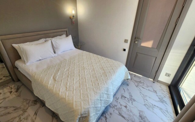 Квартира Просторная с двумя спальнями в Приморском парке