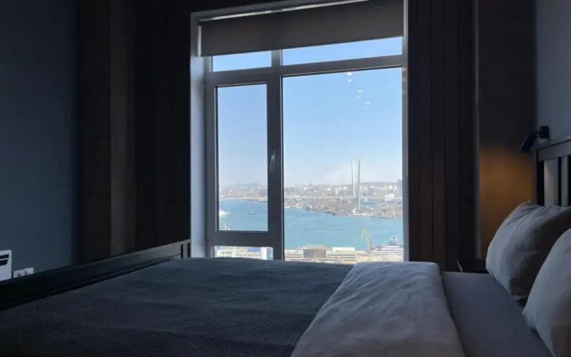 Апартаменты Central Place Vladivostok Люкс Комфорт с видом на Мосты и Залив 1