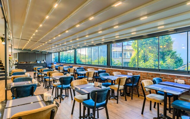 Sultan Hamit Hotel