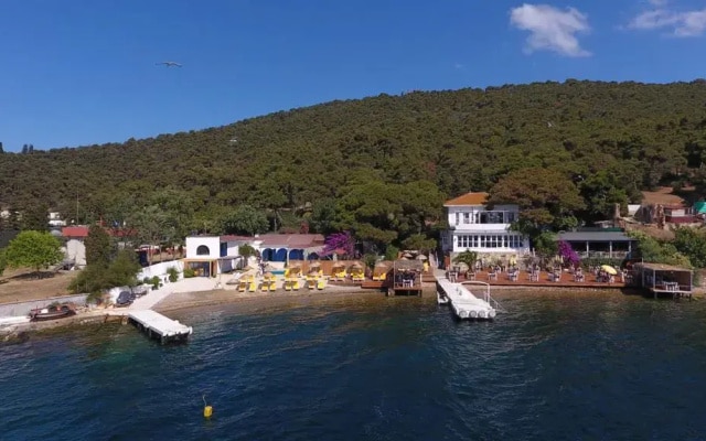 Loc'ada Buyukada Otel