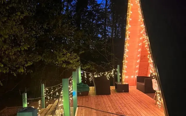 Частный дом A-frame DubHouse