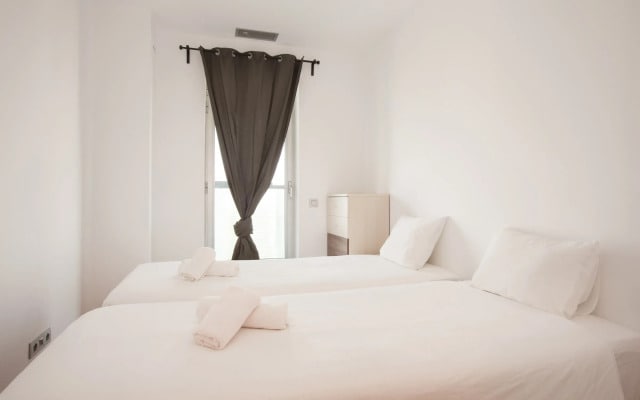 Апартаменты Akira Flats Fira Gran Via