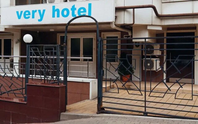 Отель Very Hotel