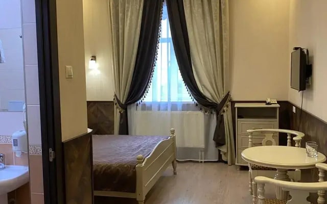 Отель Серая лошадь