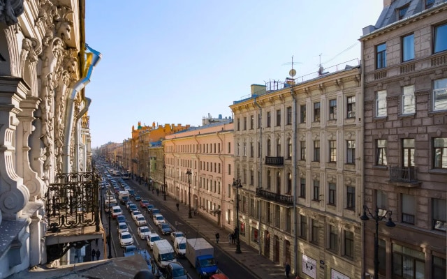 Эксклюзивныe апартамeнты в стилe поп-apт на Невском проспекте 225 м2