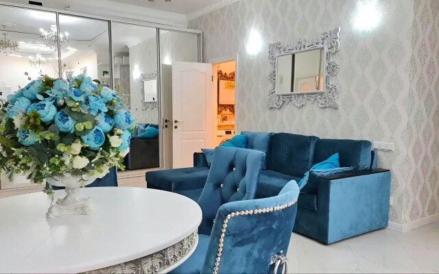 Квартира Royal Apartment на Крымской 22 Четырехкомнатные