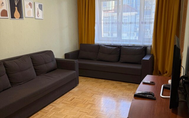 Квартира Короленко 19
