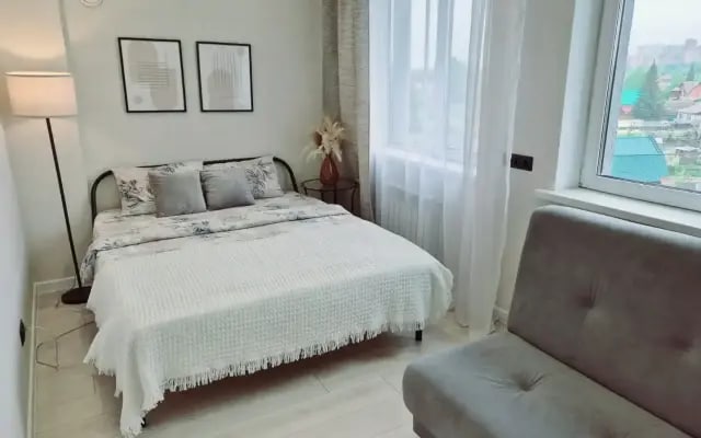 Апартаменты SleepNsk Красивая Трешка Около Аквапарка