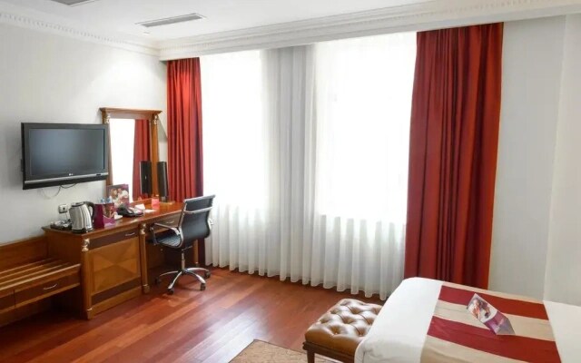 Отель Crowne Plaza Minsk